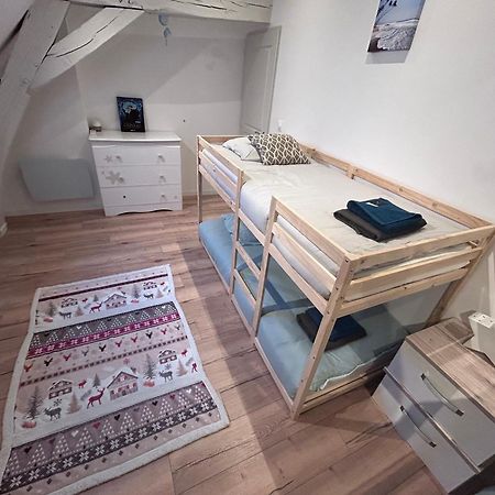 La Chambre Des Petits Voyageurs Sennecey-lès-Dijon Buitenkant foto